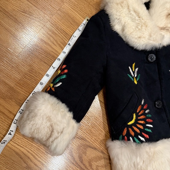 Penny Lane Girls Sheepskin Embroidered Coat Black w Rabbit Fur Trim sz xsmall - Picture 7 of 9